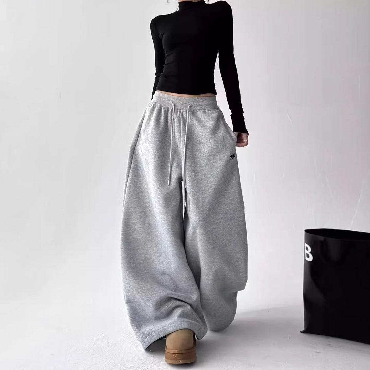 Drift Wide-Leg Sweatpants, view 4