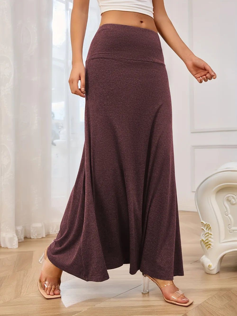 Sway Elastic-Waist Maxi Skirt in Burgundy