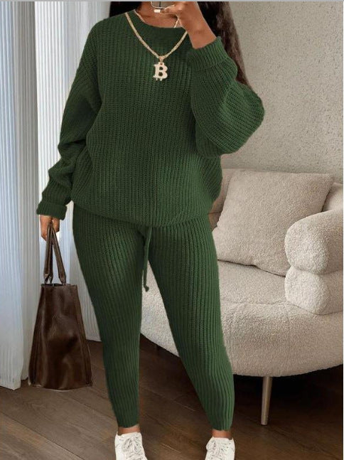 Ribbed knit pullover and trousers set in military green
