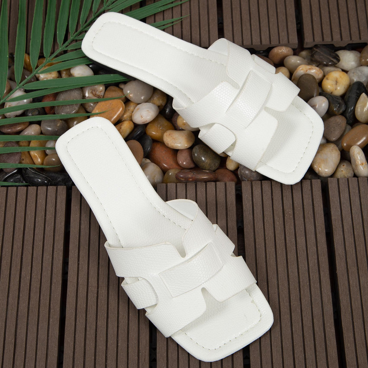 Stride Square-Toe Square Sandals