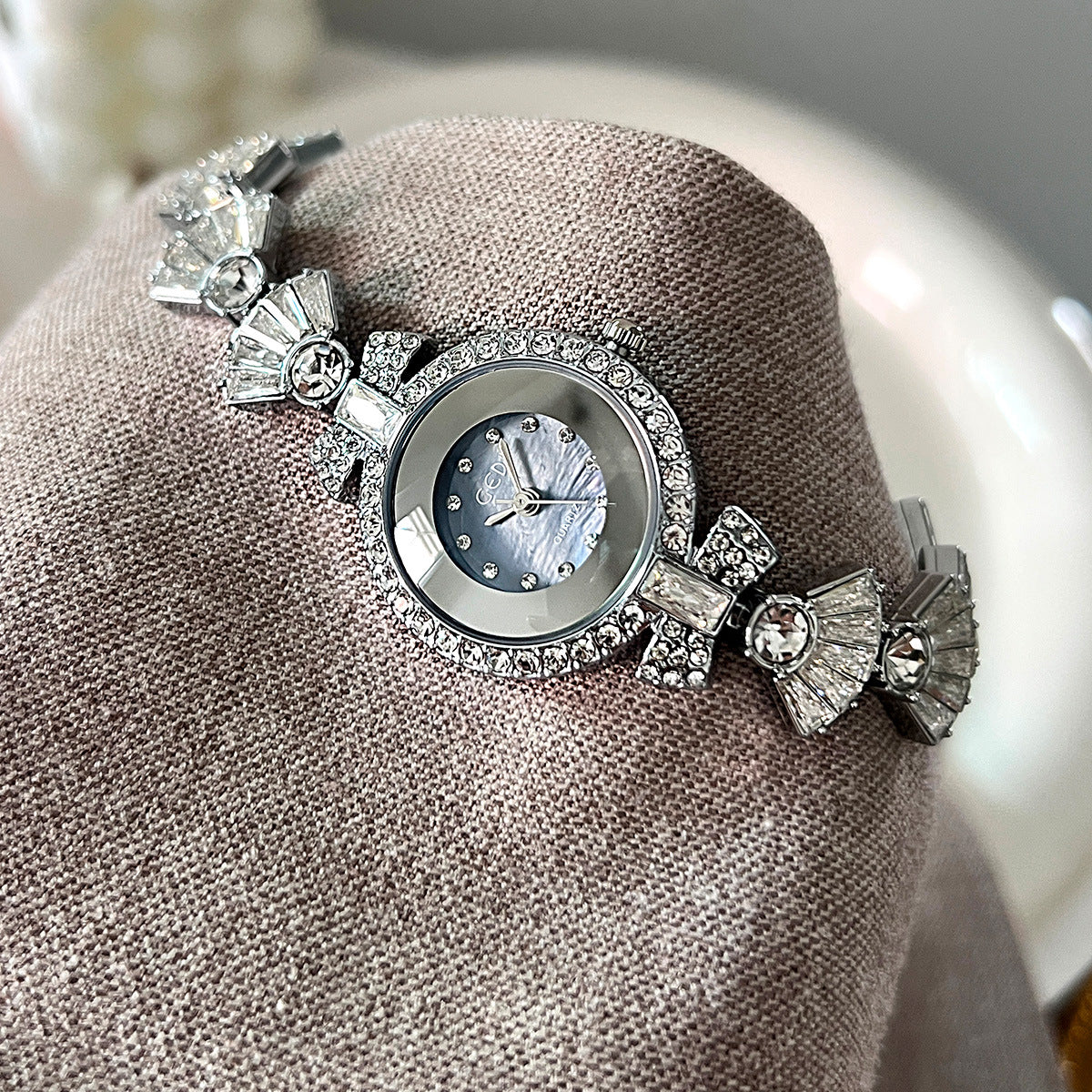 Tempo Harlow Minimalist Watch