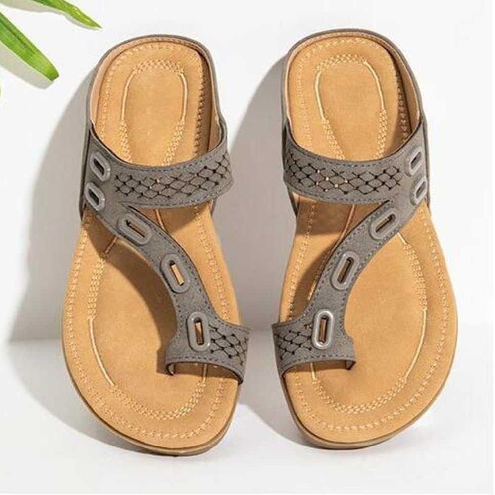 Stride Retro Sandals