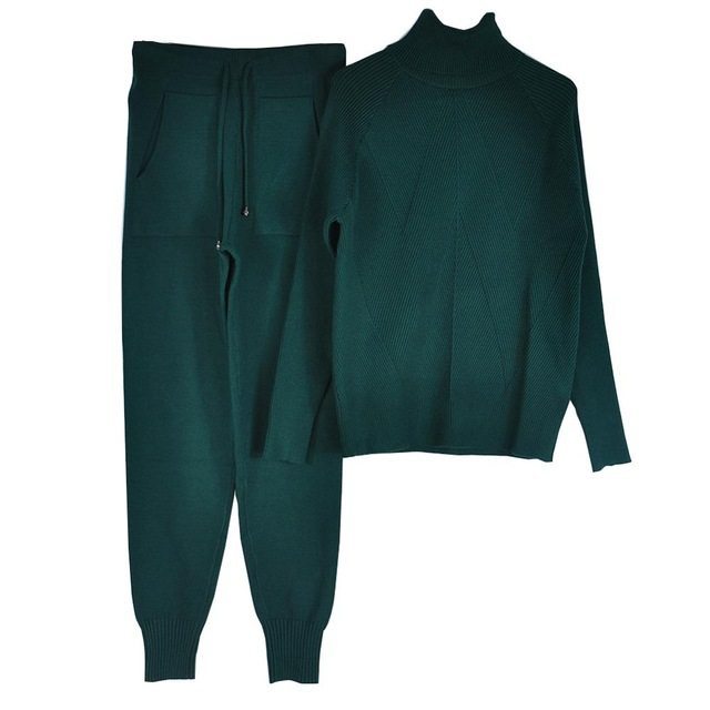 District Men's Striped Solid Tracksuit