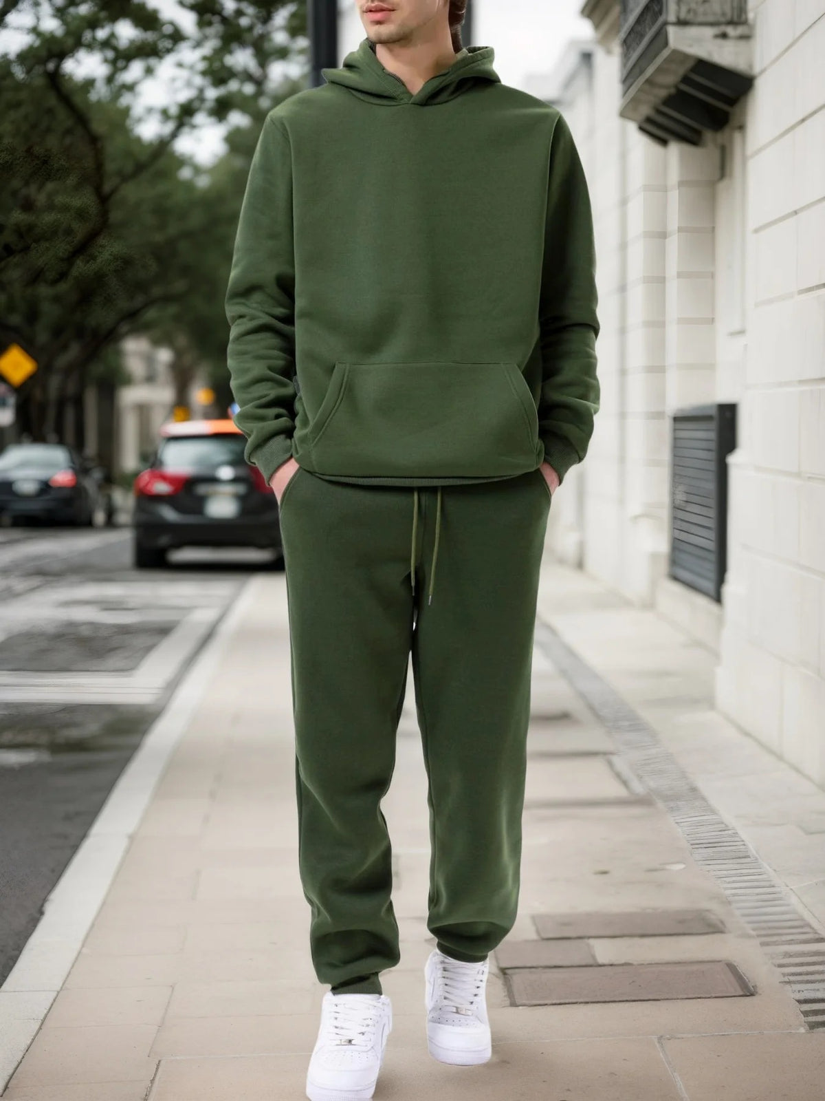 Men's hoodie and jogger set in army green