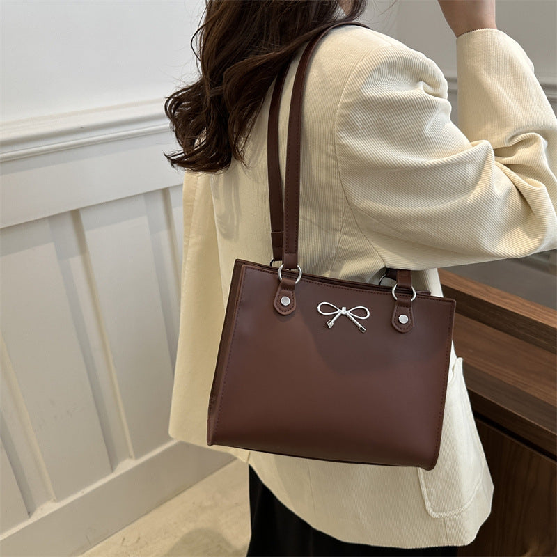 Carry Bexley Tote Bag