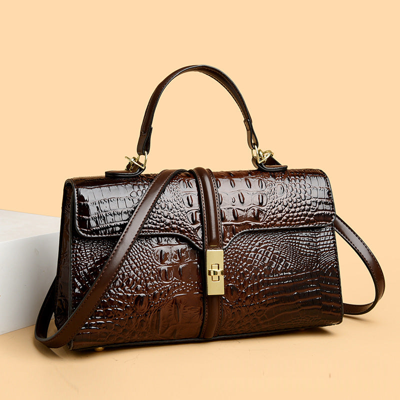 Carry Larkin Crossbody Bag