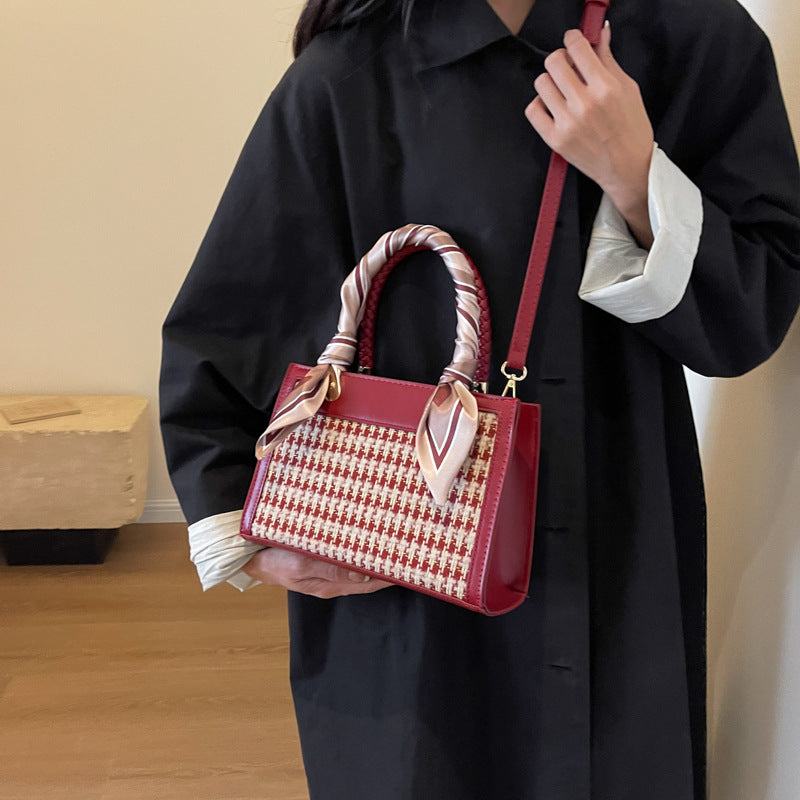 Carry Bexley Crossbody Bag