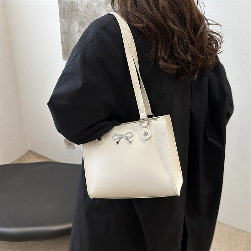 Carry Bexley Tote Bag