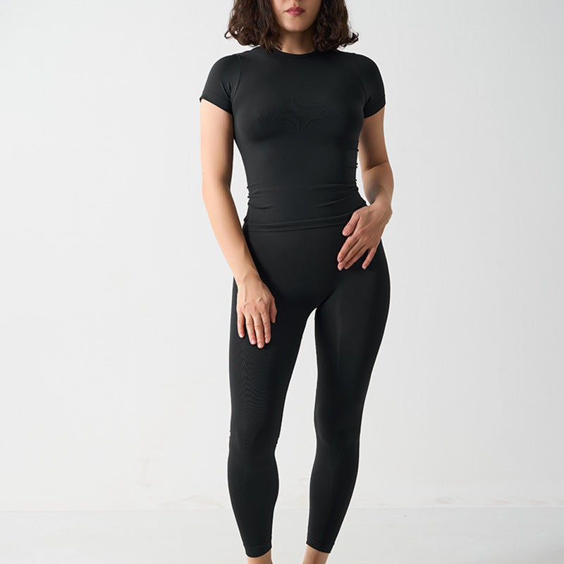 SculptForm Seamless Tee & Leggings Set in Black