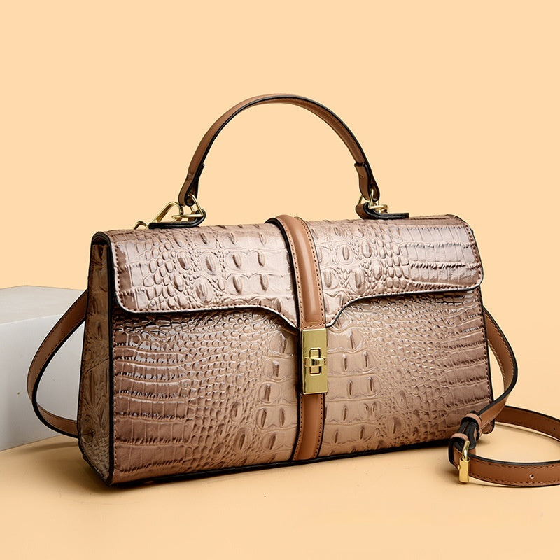 Carry Larkin Crossbody Bag