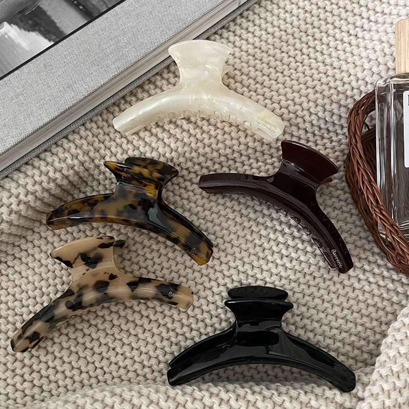 Ember Bexley Retro Claw Clip