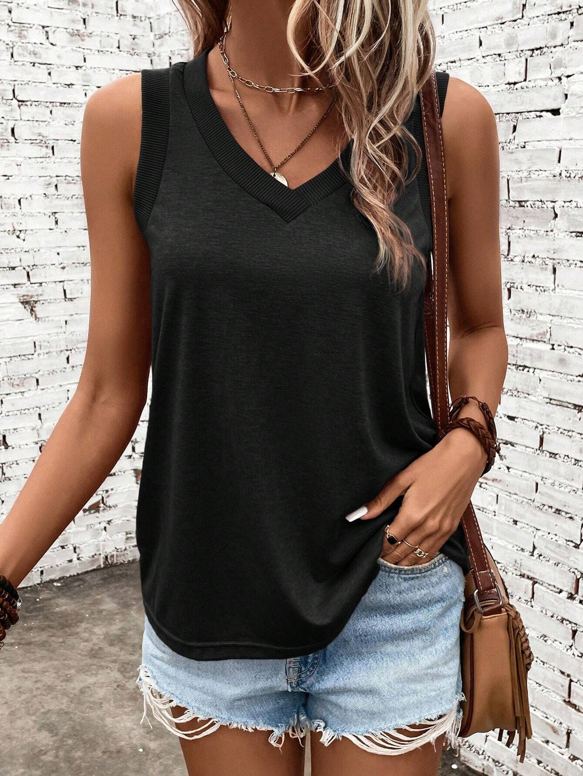 Aurelia Calder T-Shirt