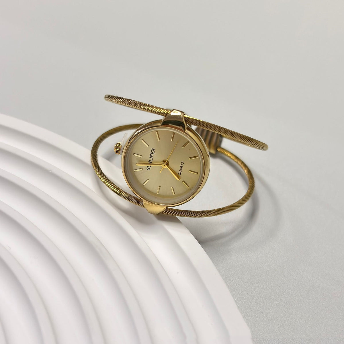 Tempo Minimalist Bangle