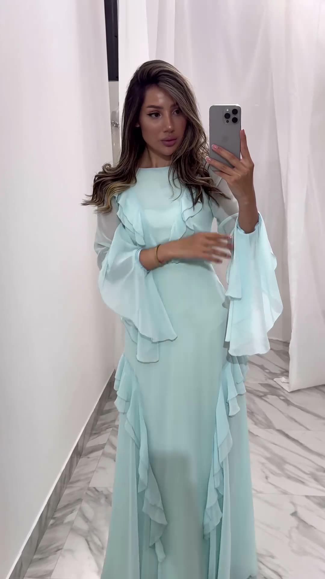 Nova Long-Sleeve Round Maxi Dress