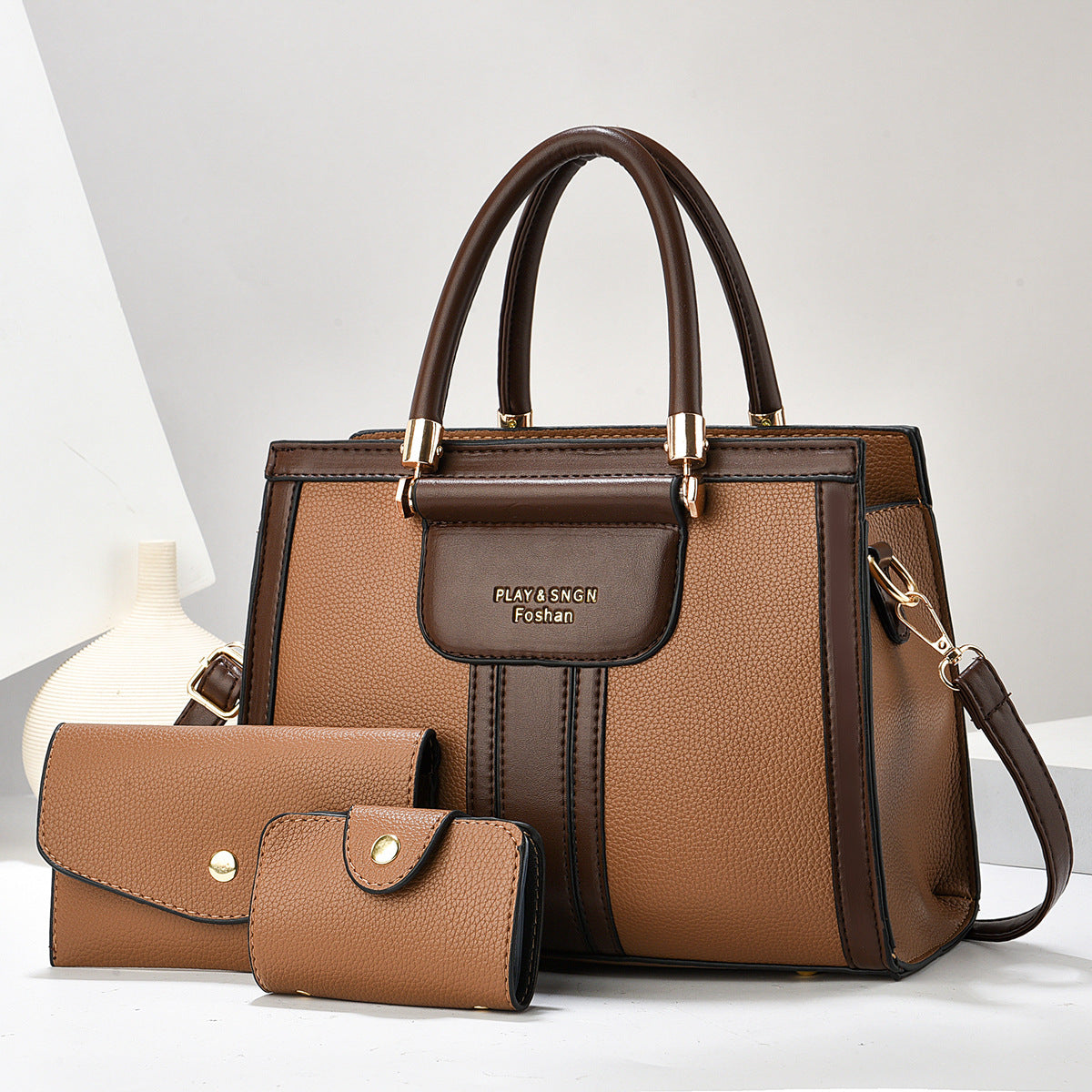 Carry Garnet Tote Bag