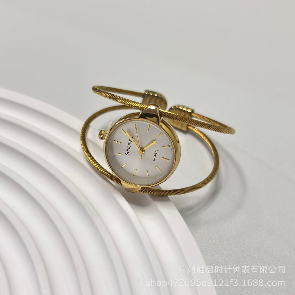 Tempo Minimalist Bangle