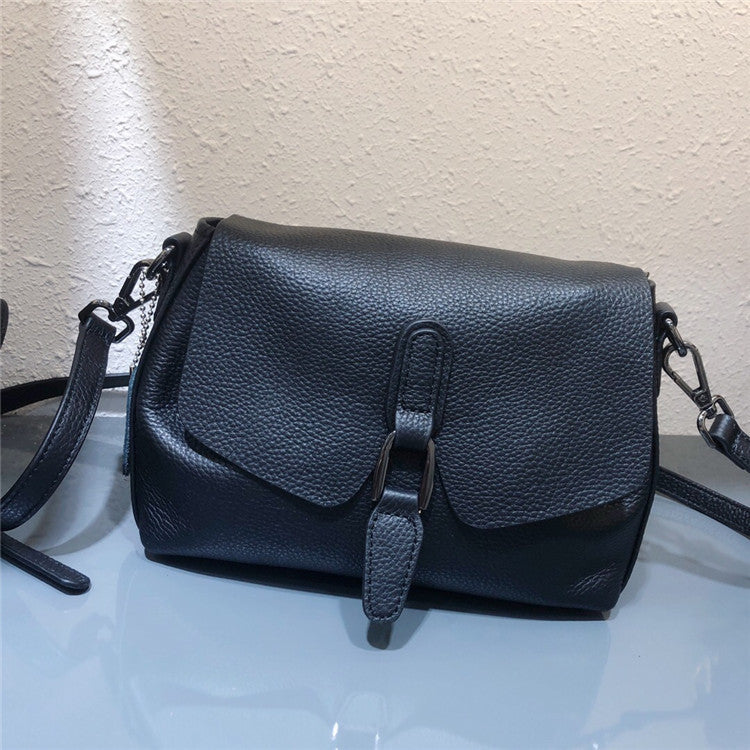 Carry Calder Crossbody Bag