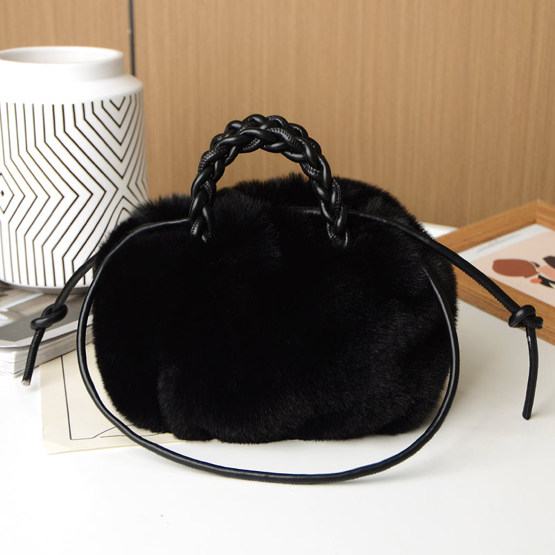 Carry Arden Crossbody Bag
