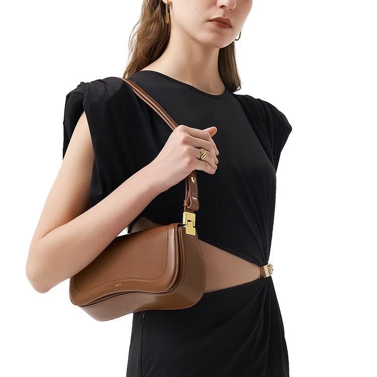 Carry Arden Retro Crossbody Bag