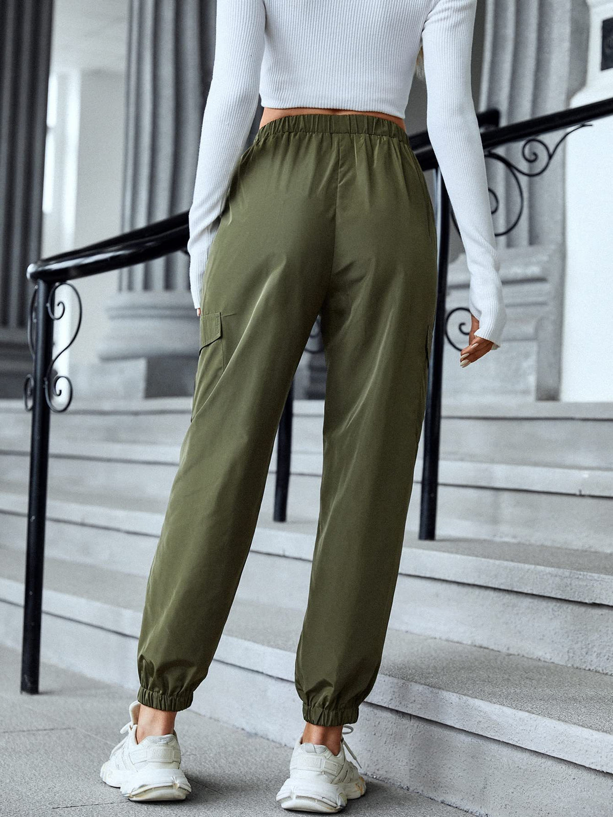 Rover Multi-Pocket Pocket Cargo Pants