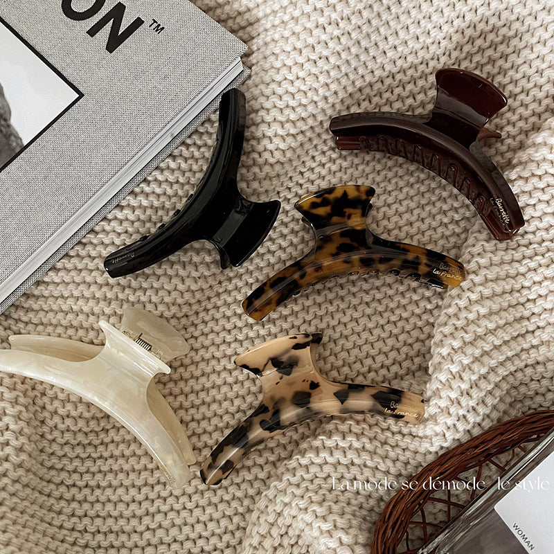 Ember Bexley Retro Claw Clip