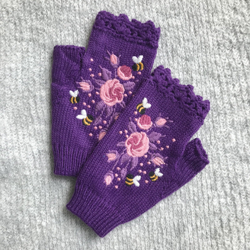 Ember Knit Floral Embroidered Gloves