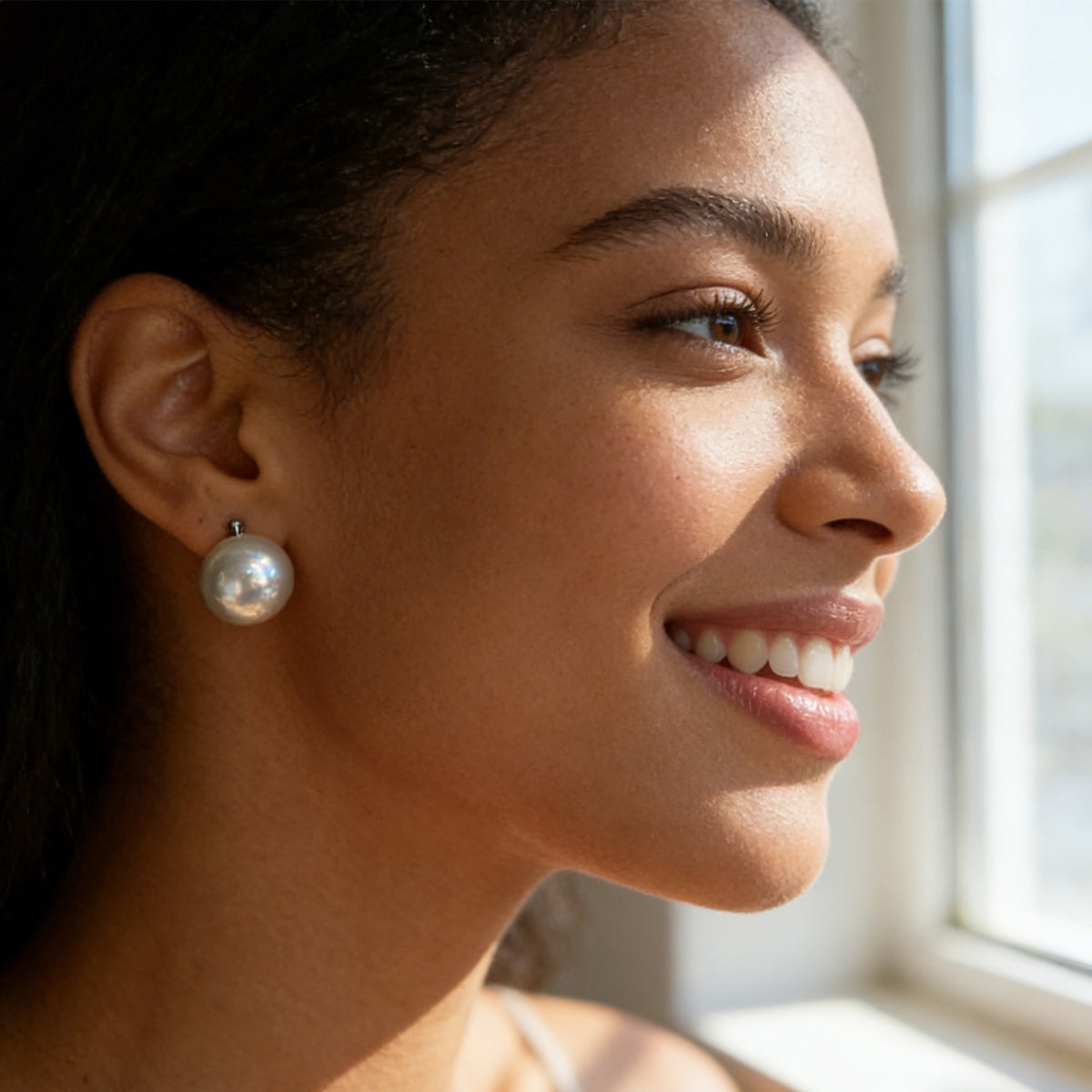 Lune Bexley Pearl Earrings