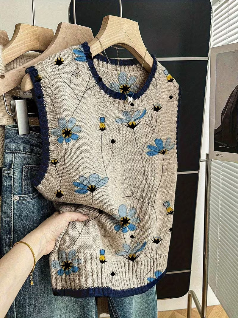 Hearth Knit Colour-Block Retro Vest