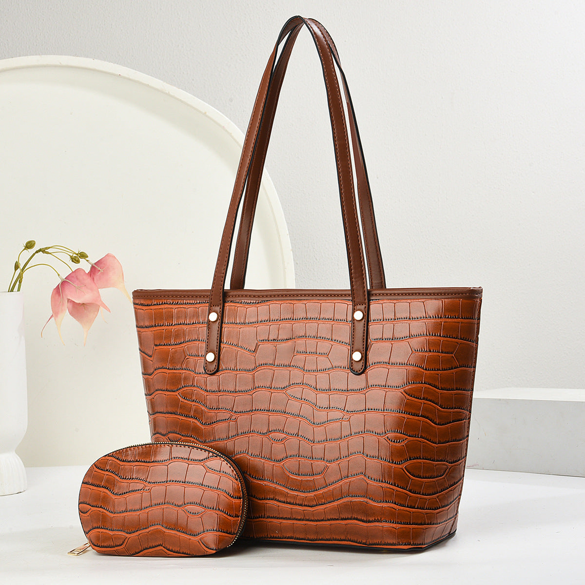 Carry Bexley Vintage Tote Bag