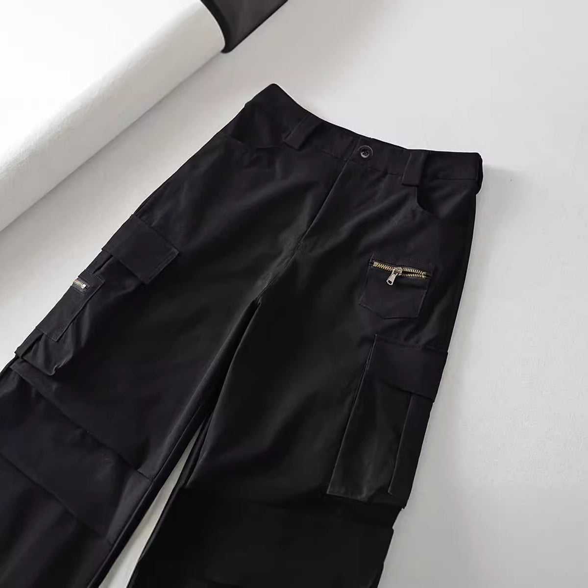 Rover High-Waist Multi-Pocket Pocket Cargo Pants
