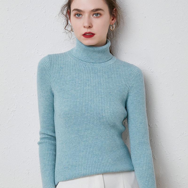 Hearth Padded Slim Turtleneck Sweater