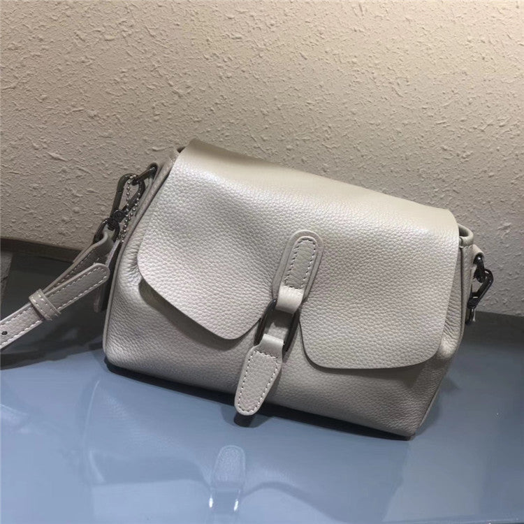 Carry Calder Crossbody Bag