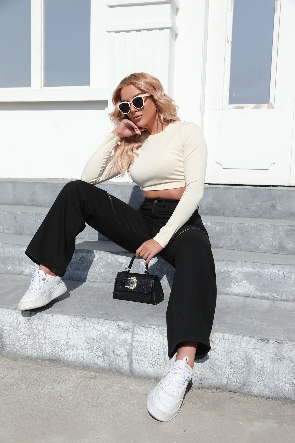 Indigo Ripped Wide-Leg Jeans