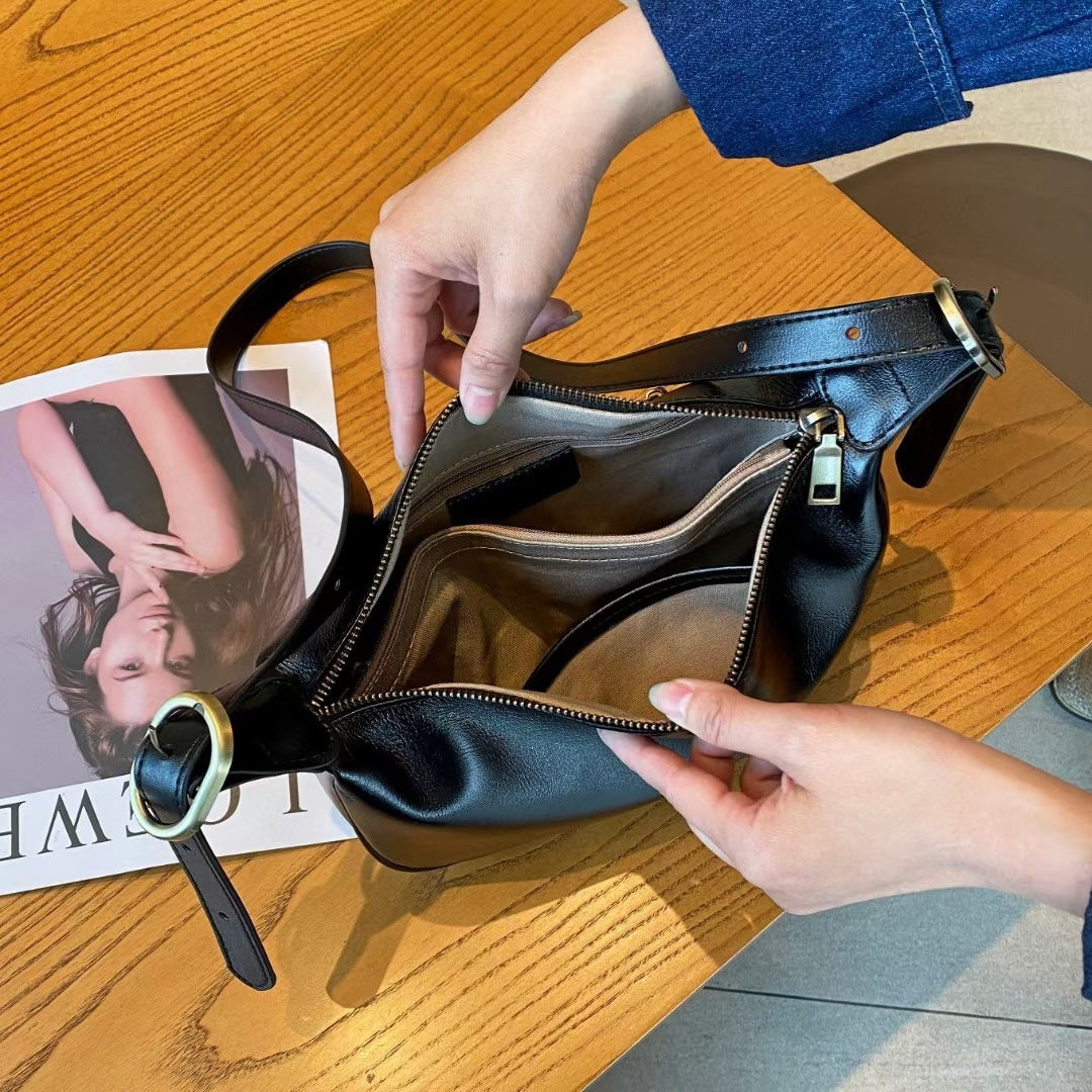 Carry Orla Crossbody Bag