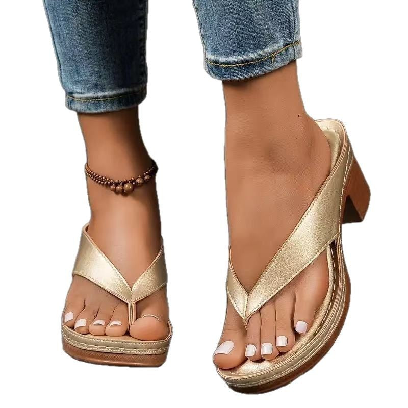 Stride Square Solid Flip-Flops