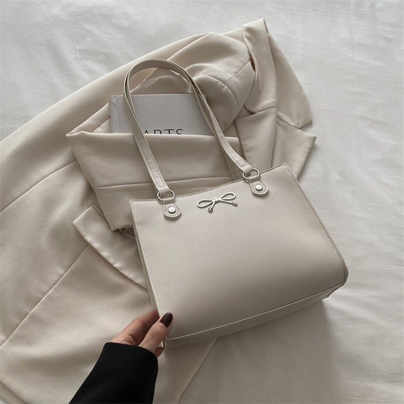 Carry Bexley Tote Bag